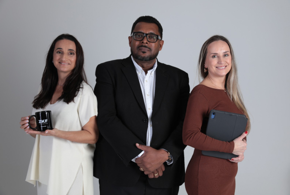 Equipe da ZKF Contabilidade com foco em resultados